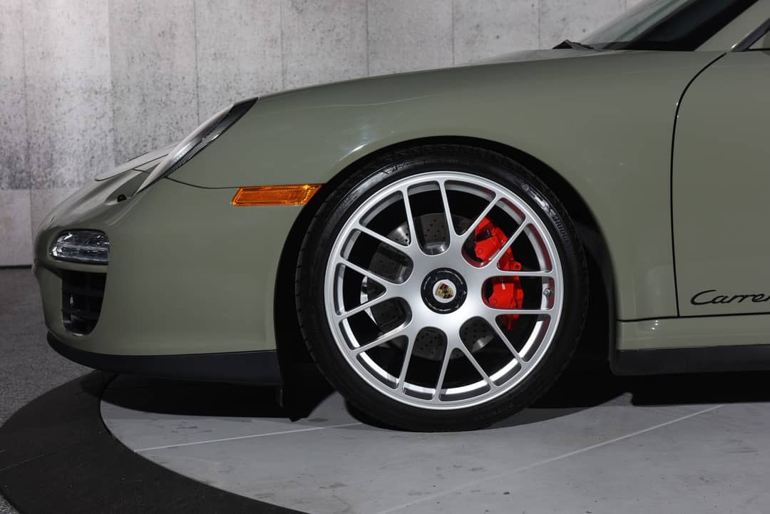 2012 Porsche 911 Carrera 4 GTS — photo 10