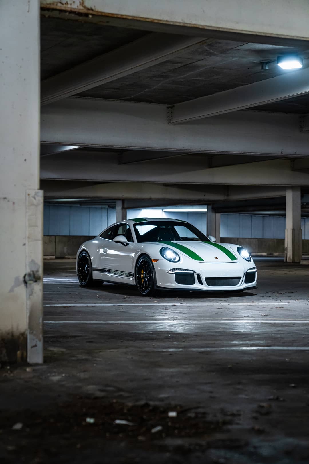 2016 Porsche 911 R — photo 15