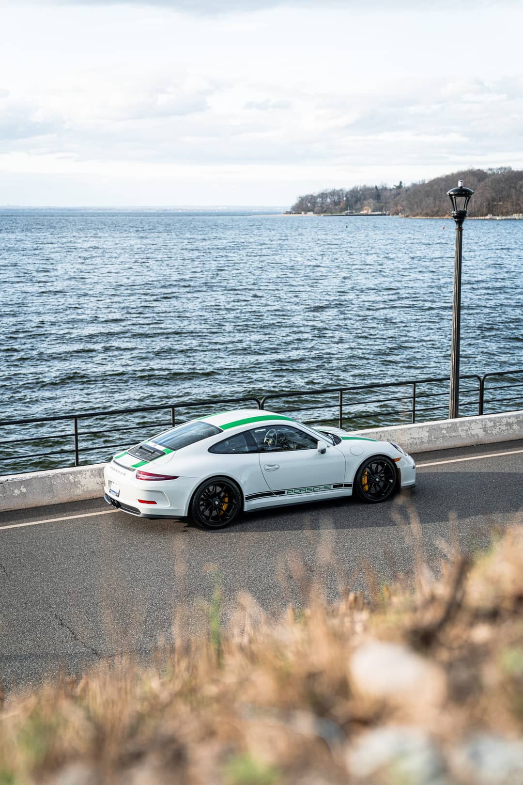 2016 Porsche 911 R — photo 3