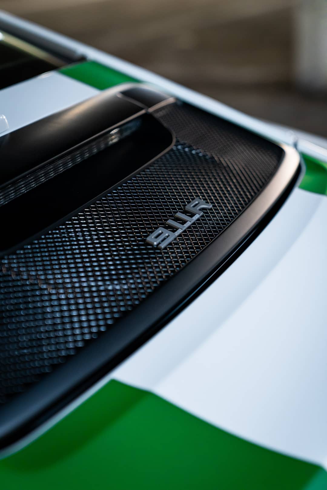 2016 Porsche 911 R — photo 22