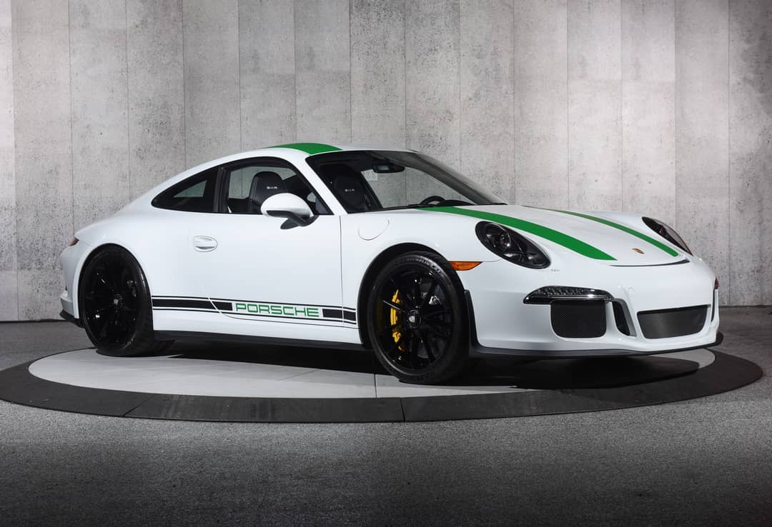 2016 Porsche 911 R — photo 24