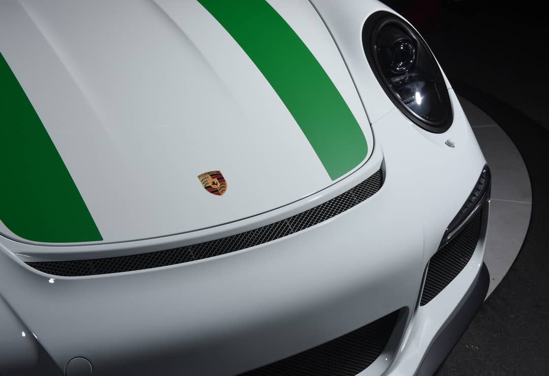 2016 Porsche 911 R — photo 25