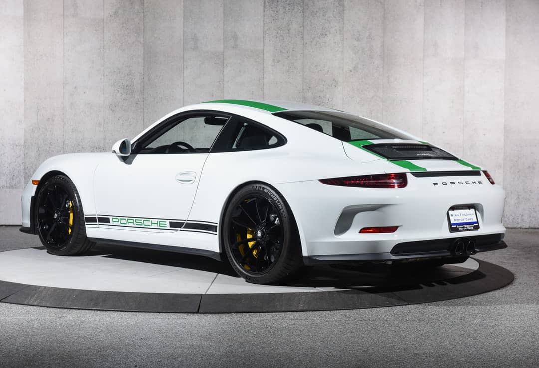 2016 Porsche 911 R — photo 29