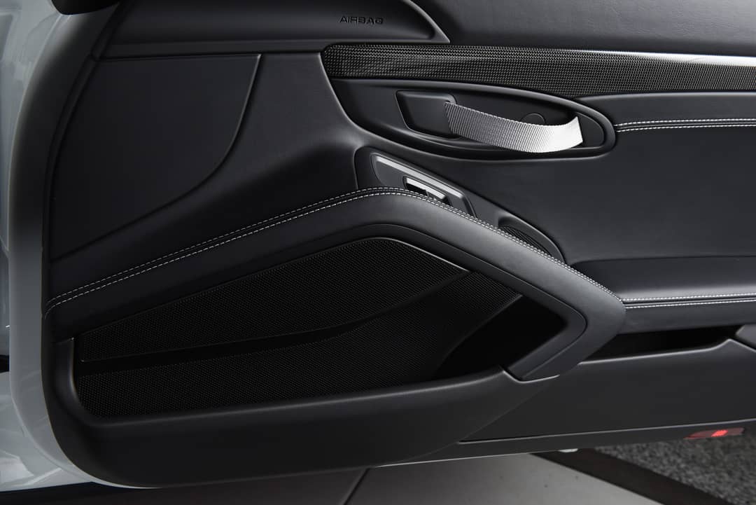 2016 Porsche 911 R — photo 60
