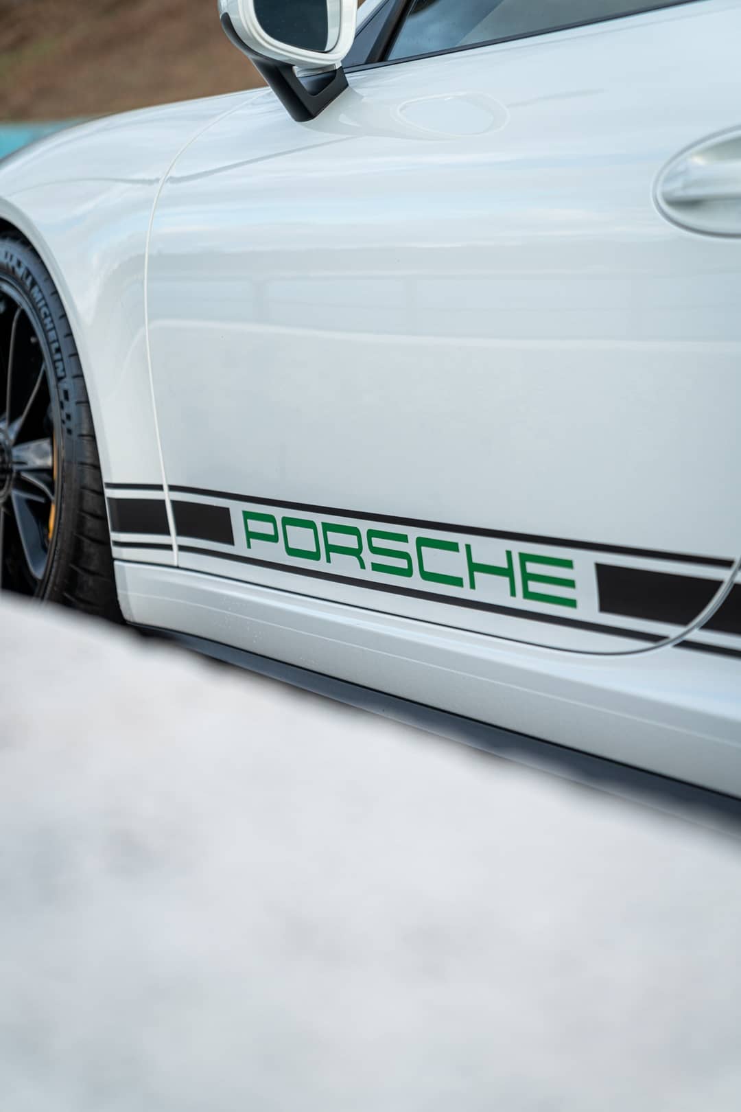 2016 Porsche 911 R — photo 9