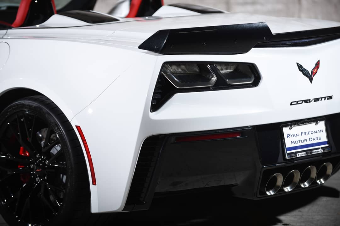 2016 Chevrolet Corvette Z06 — photo 23