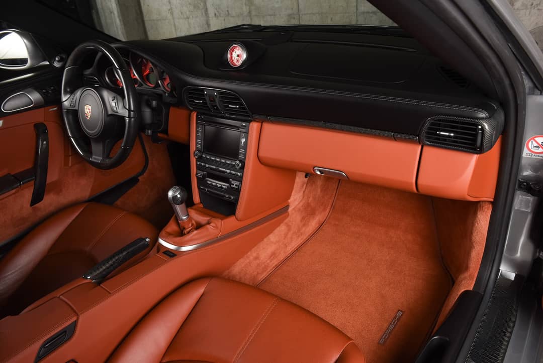 2011 Porsche 911 Turbo — photo 27