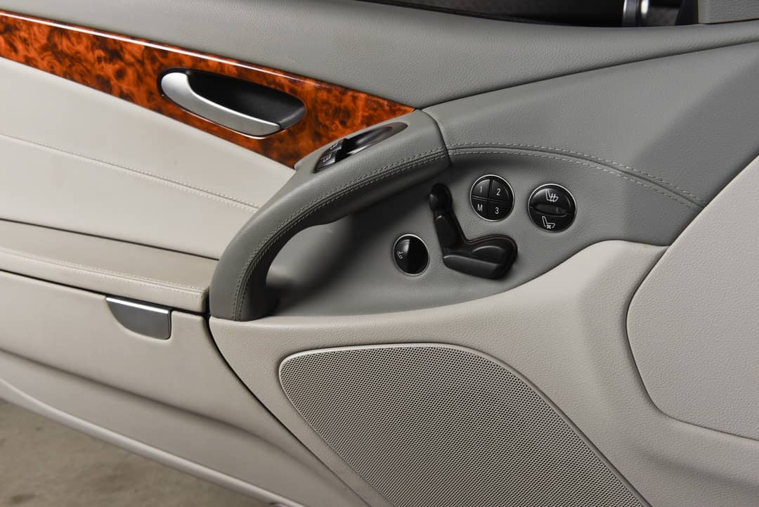 2008 Mercedes-Benz SL-Class SL 550 — photo 16