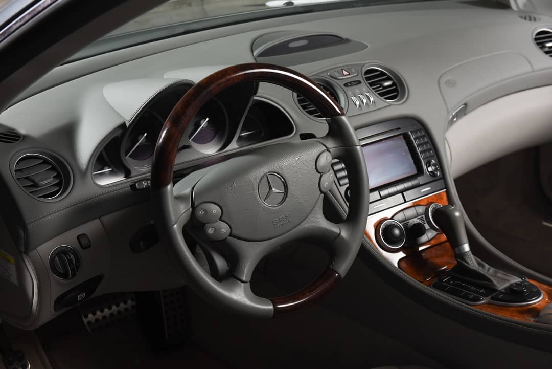 2008 Mercedes-Benz SL-Class SL 550 — photo 18