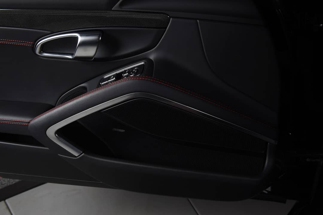 2018 Porsche 911 GT3 Touring — photo 20
