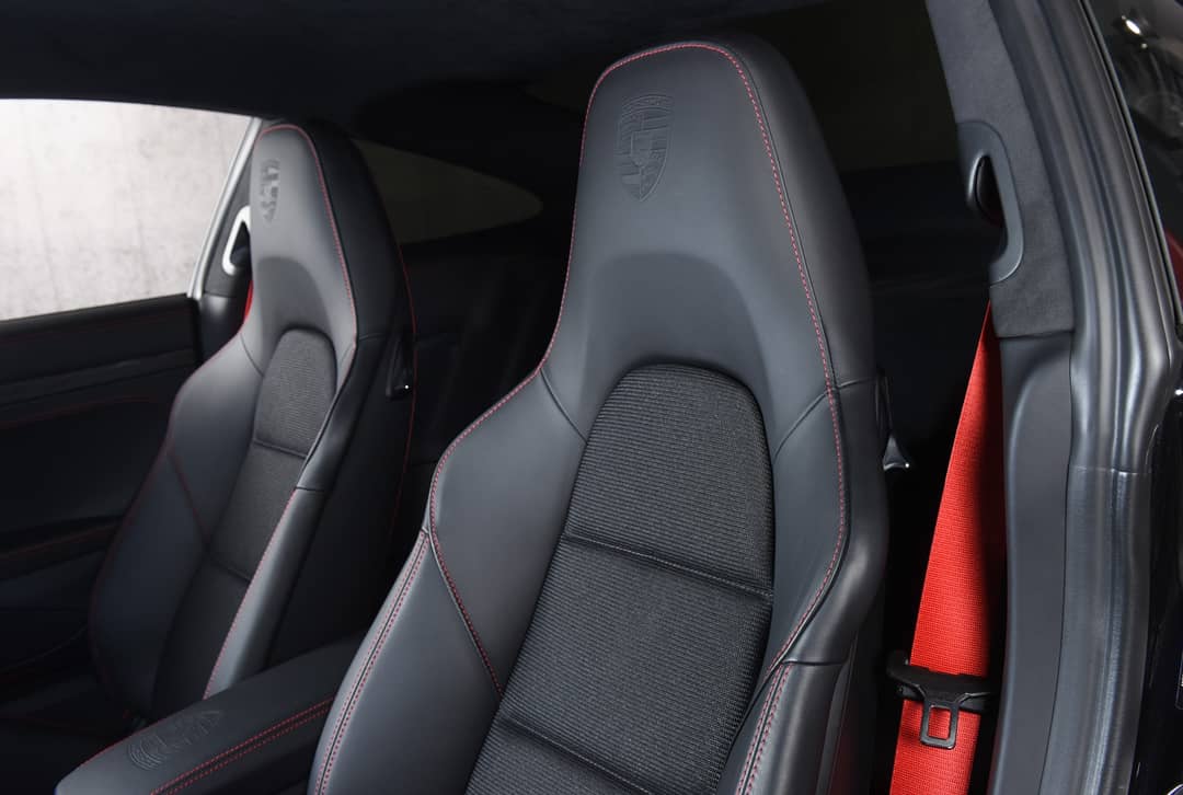 2018 Porsche 911 GT3 Touring — photo 24