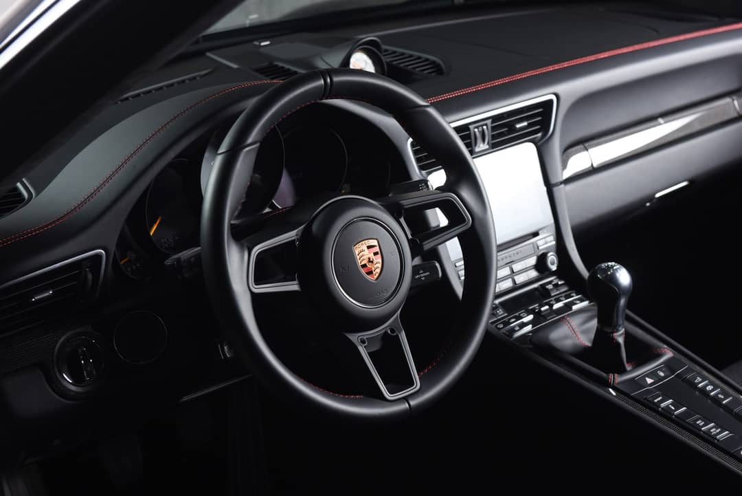 2018 Porsche 911 GT3 Touring — photo 27