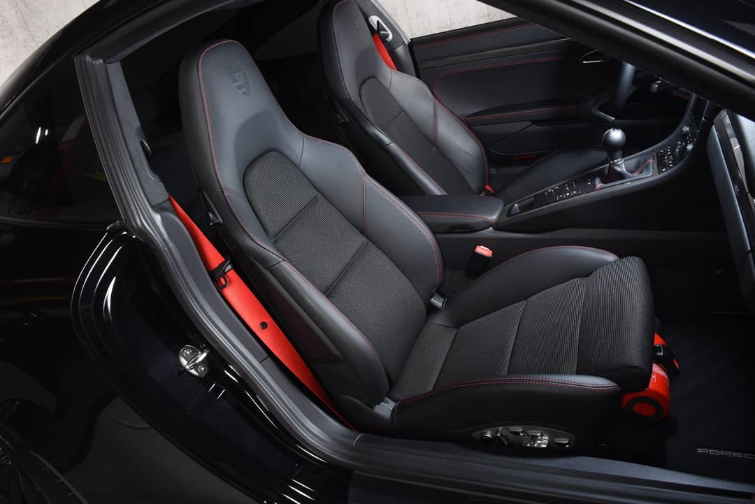 2018 Porsche 911 GT3 Touring — photo 37