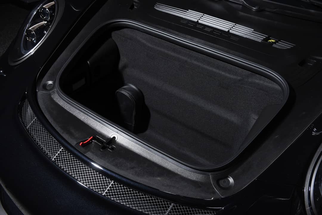 2018 Porsche 911 GT3 Touring — photo 5
