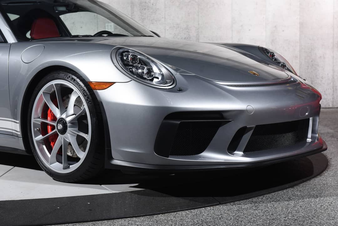 2018 Porsche 911 GT3 Touring — photo 11