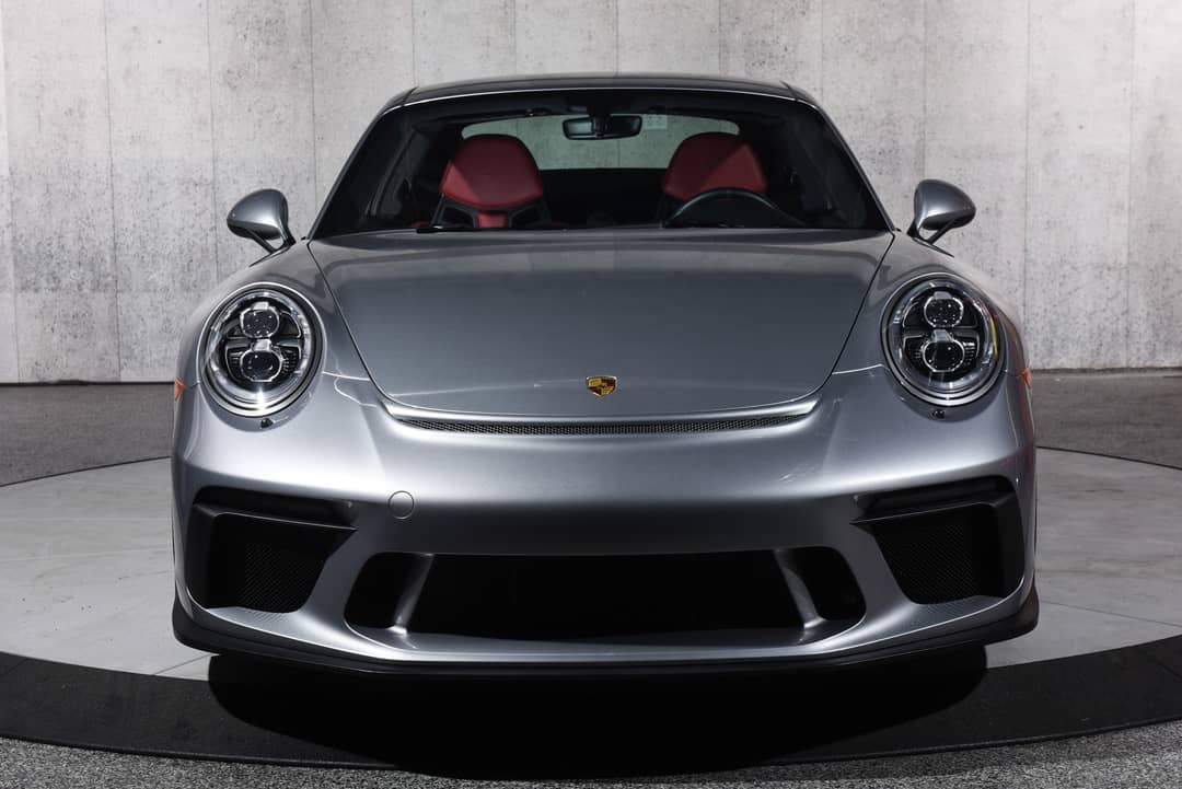 2018 Porsche 911 GT3 Touring — photo 12