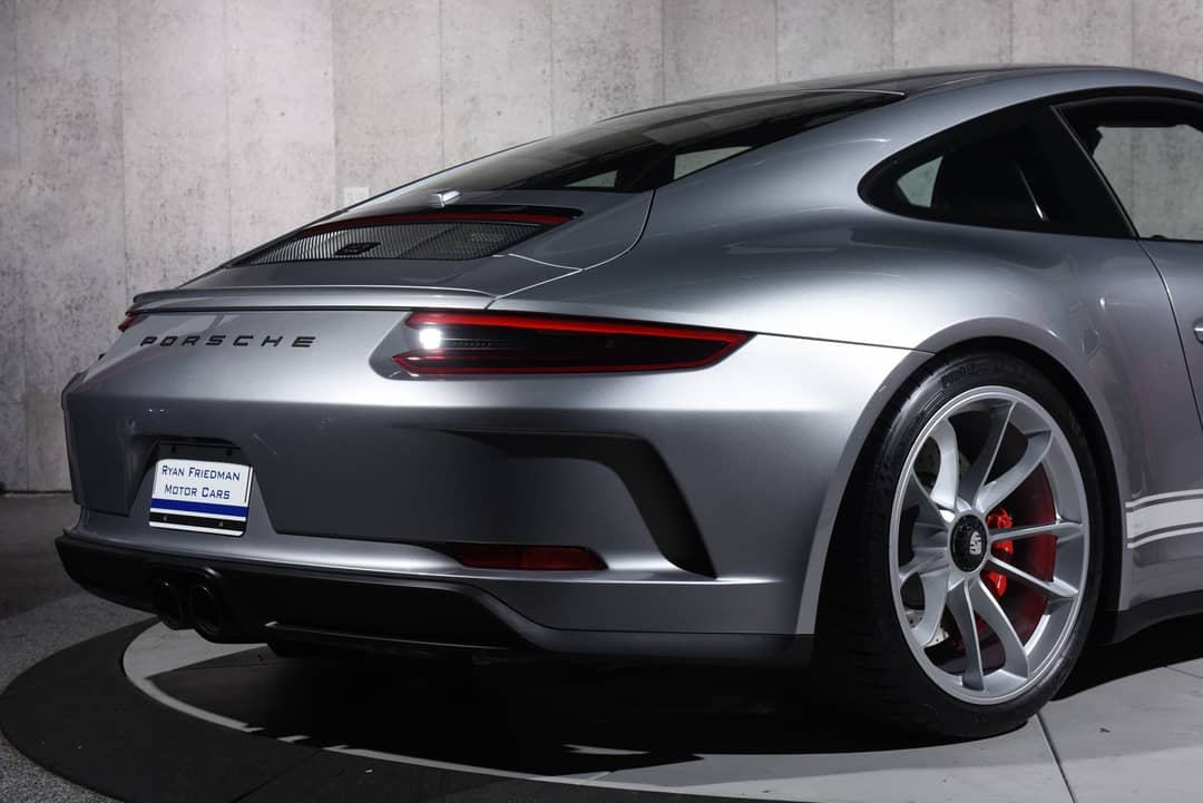 2018 Porsche 911 GT3 Touring — photo 22