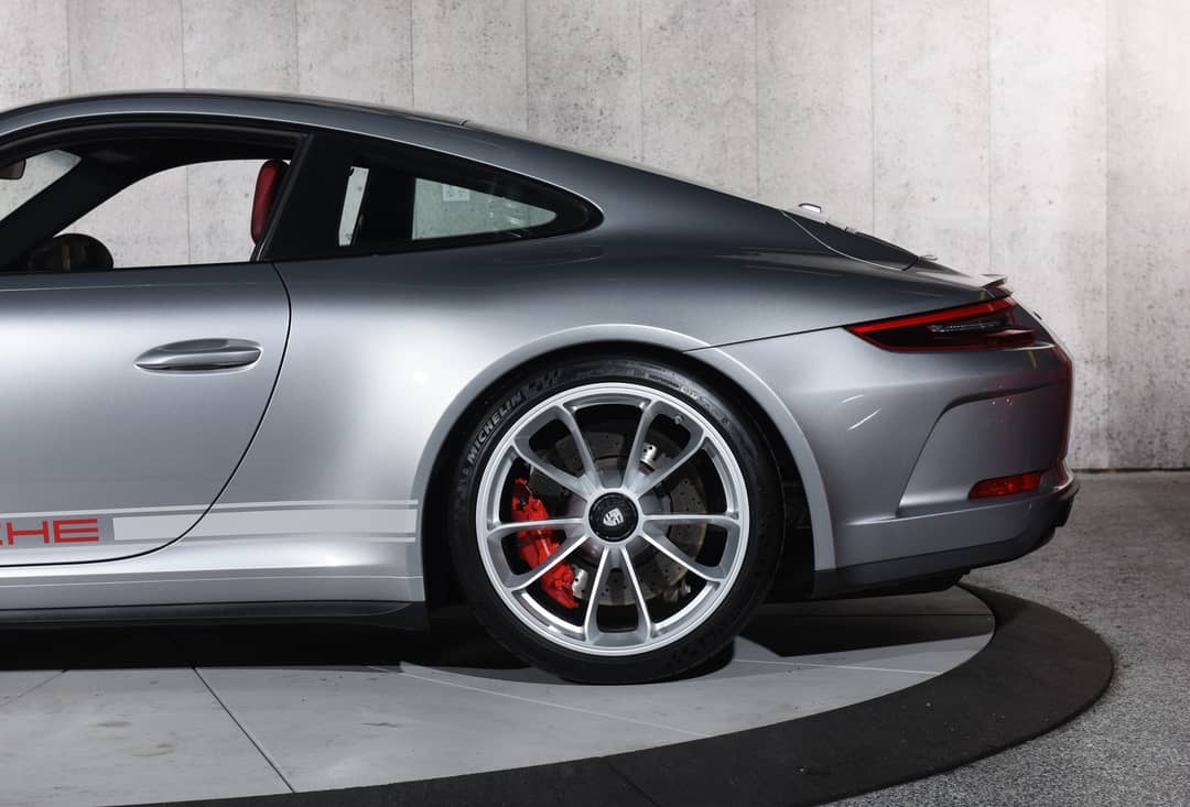2018 Porsche 911 GT3 Touring — photo 27