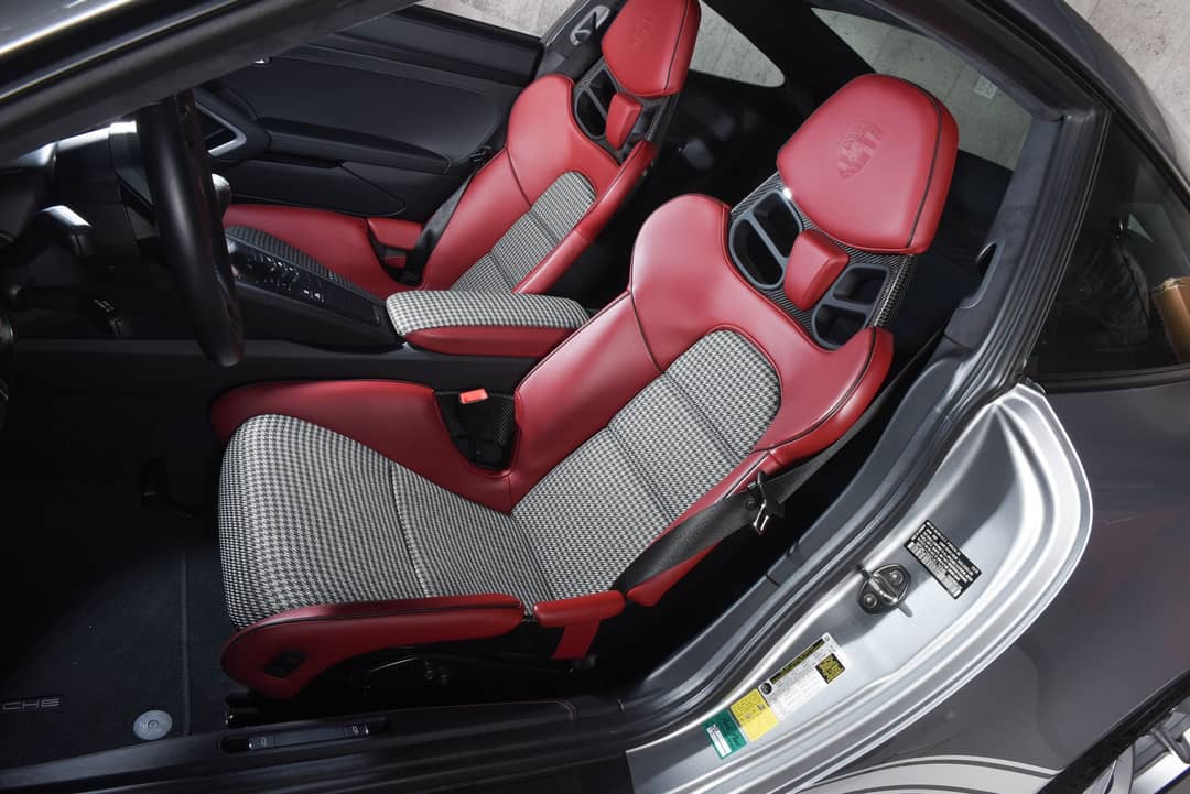 2018 Porsche 911 GT3 Touring — photo 31