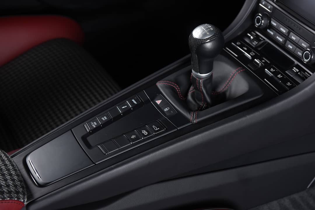 2018 Porsche 911 GT3 Touring — photo 48