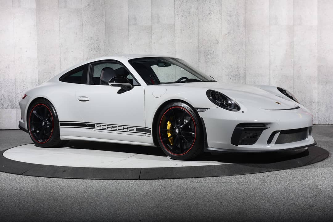 2019 Porsche 911 GT3 — photo 2