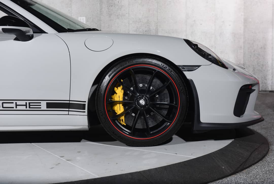 2019 Porsche 911 GT3 — photo 17