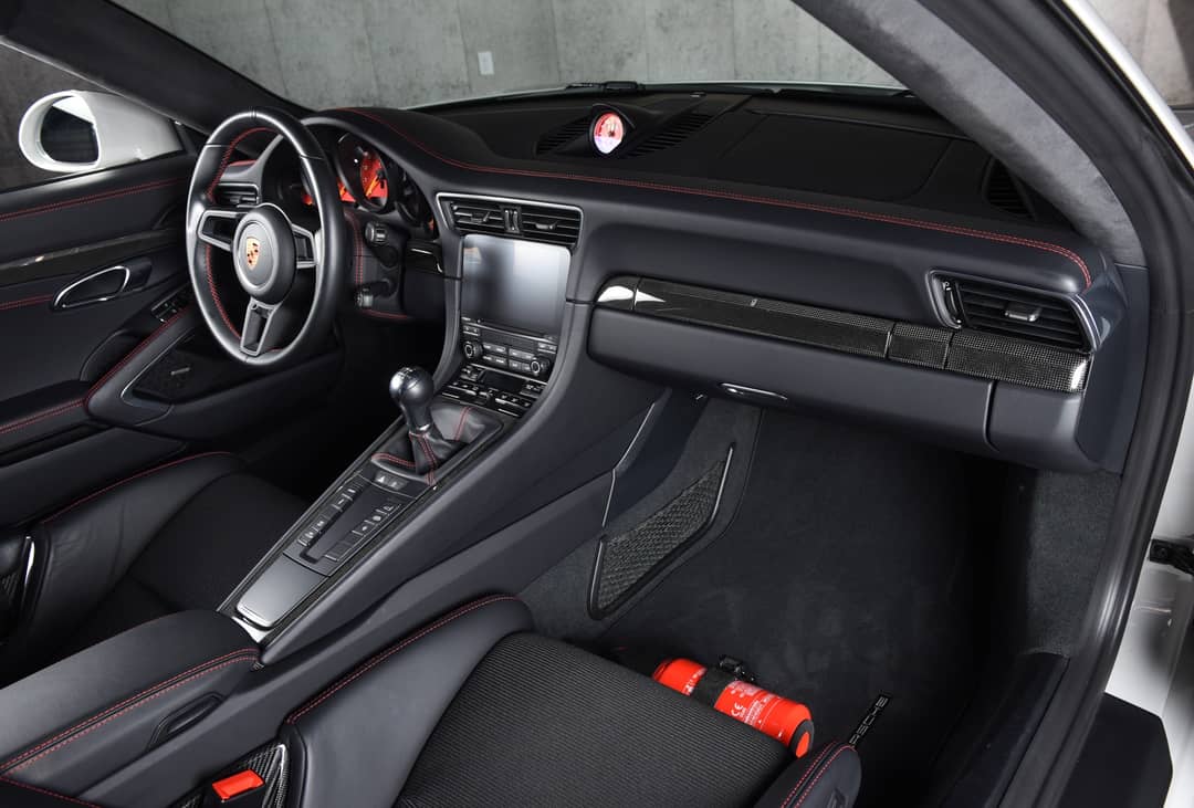 2019 Porsche 911 GT3 — photo 40