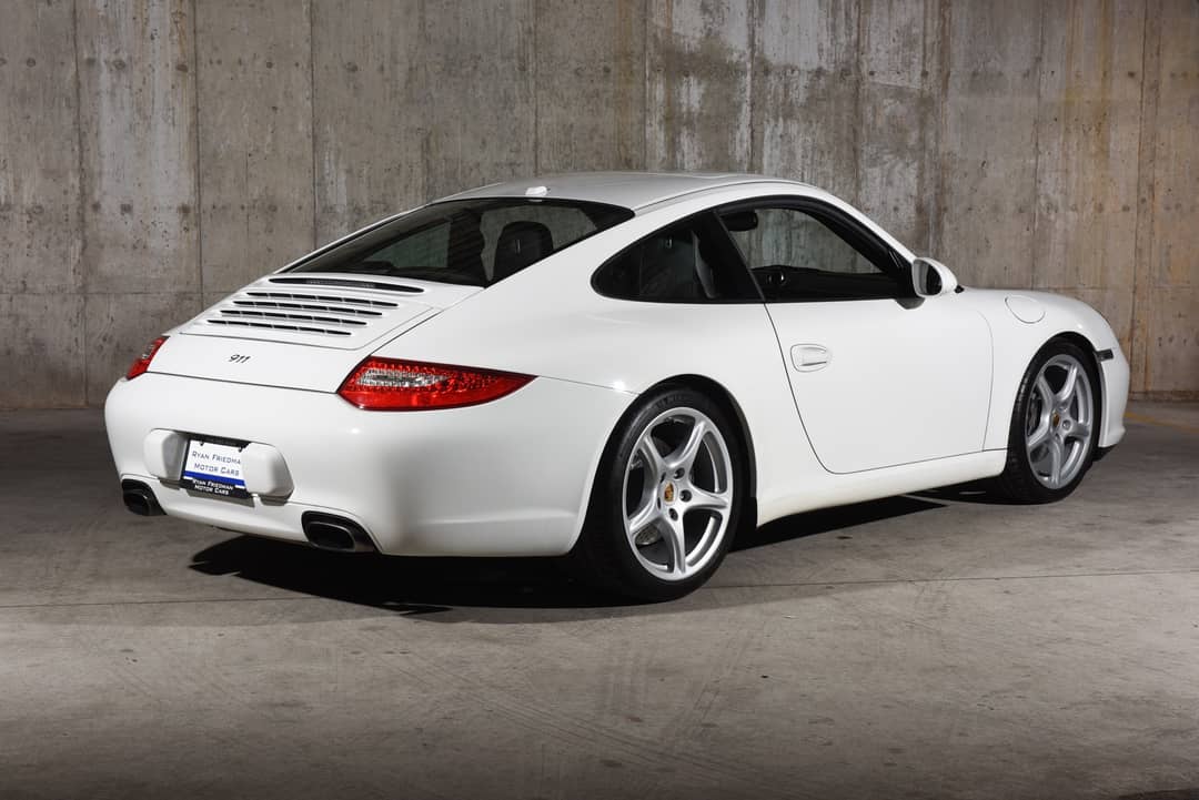 2010 Porsche 911 Carrera — photo 23
