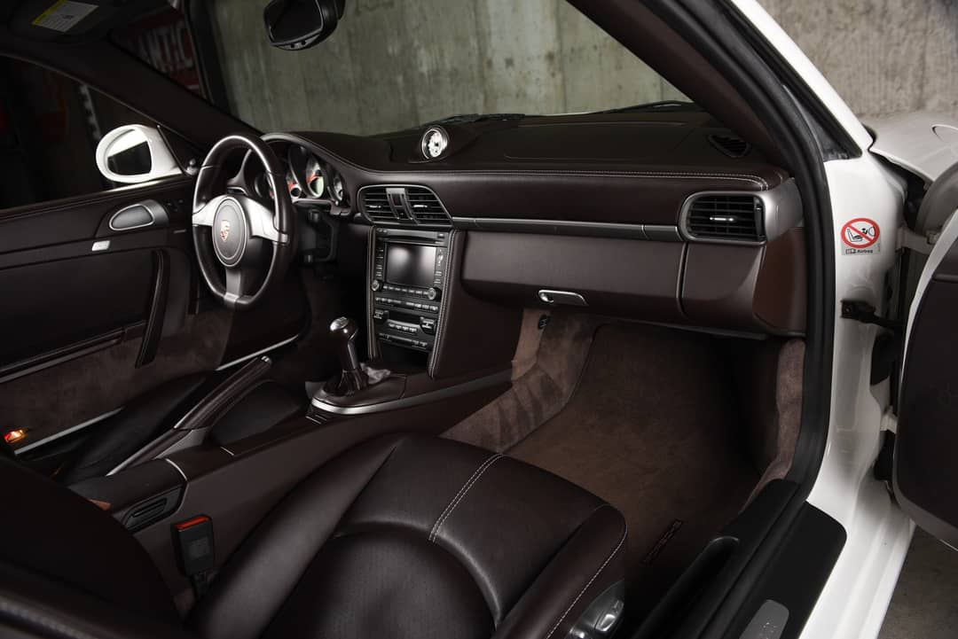2010 Porsche 911 Carrera — photo 43