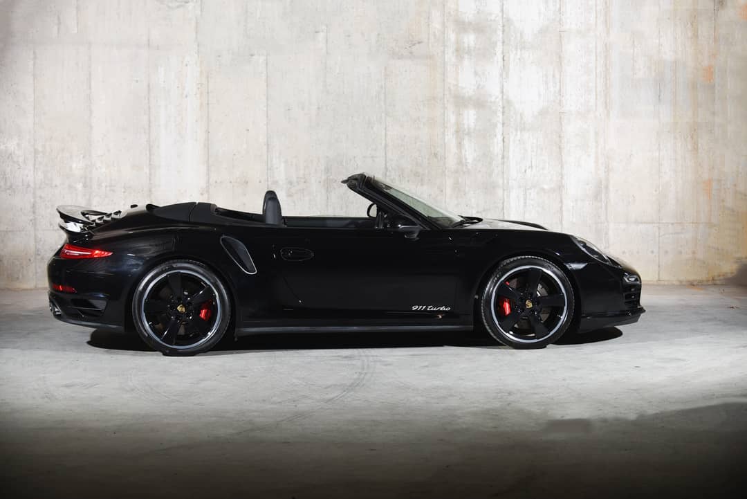2015 Porsche 911 Turbo — photo 2