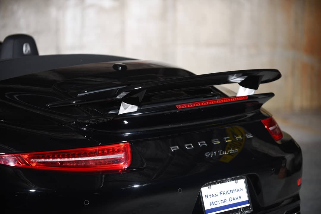 2015 Porsche 911 Turbo — photo 15