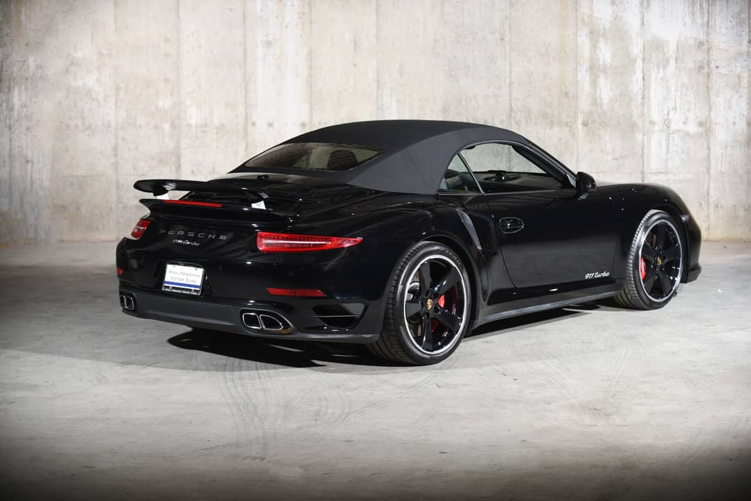 2015 Porsche 911 Turbo — photo 18