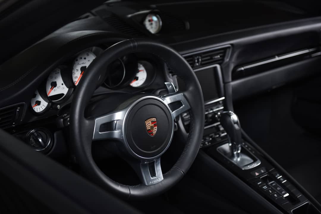 2015 Porsche 911 Turbo — photo 24