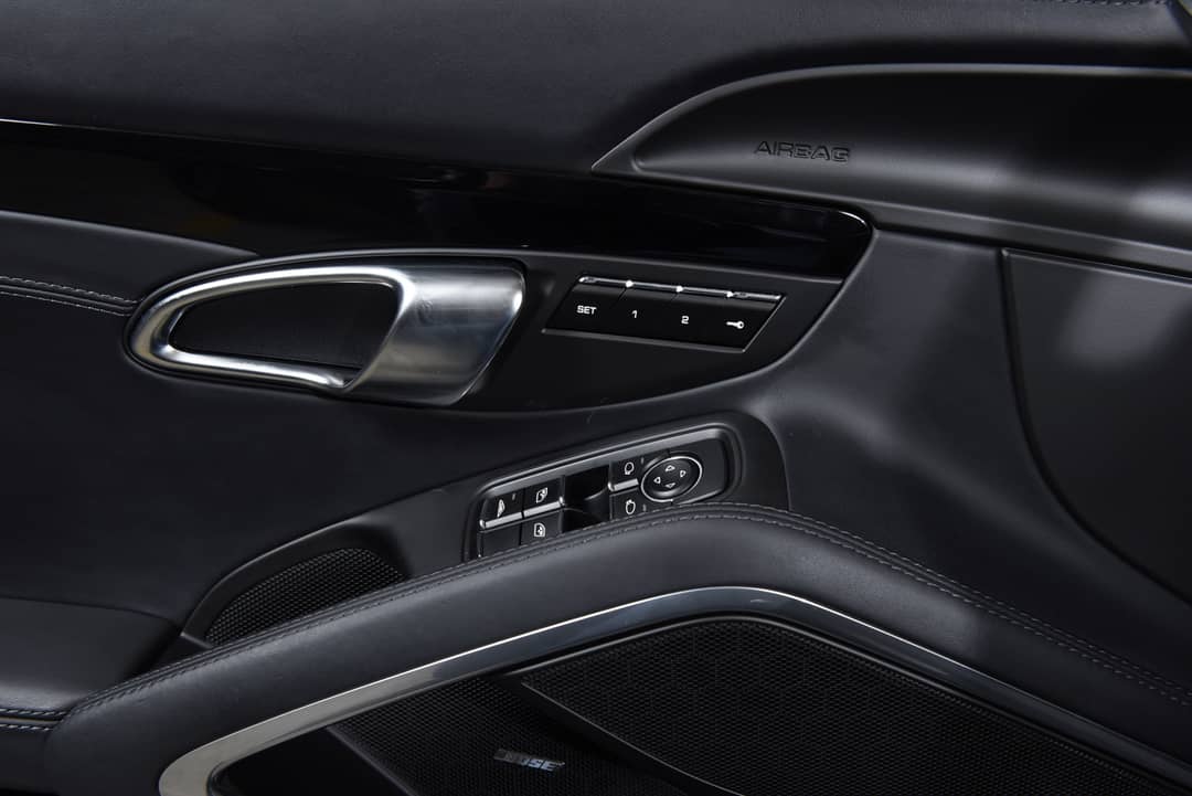 2015 Porsche 911 Turbo — photo 30