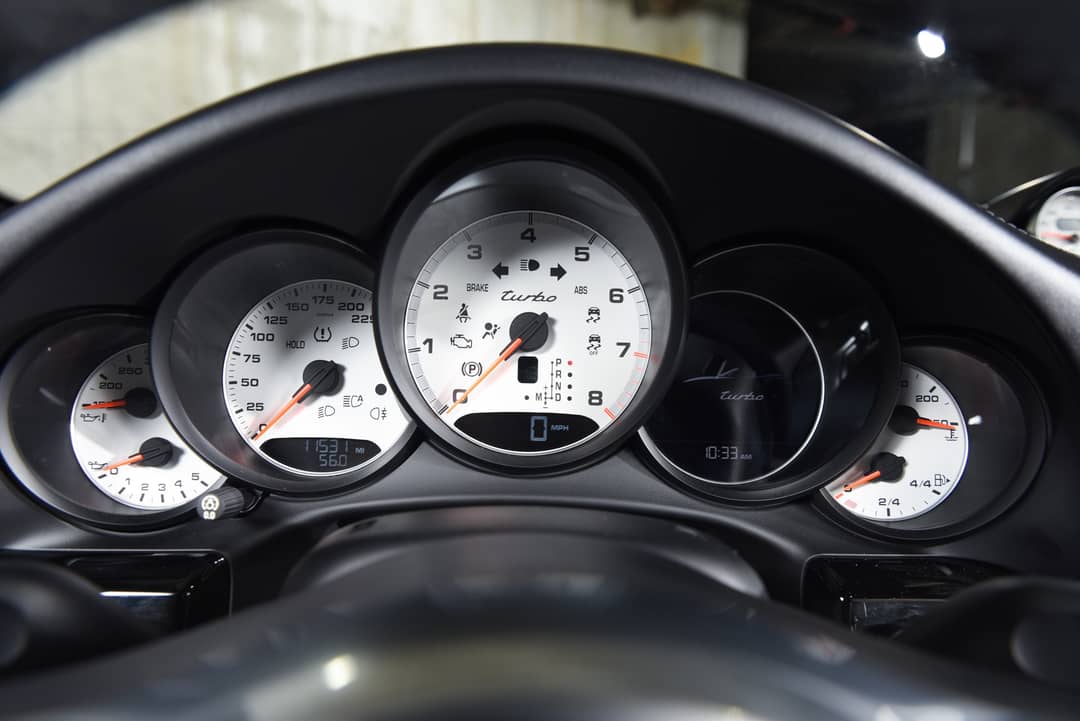 2015 Porsche 911 Turbo — photo 35