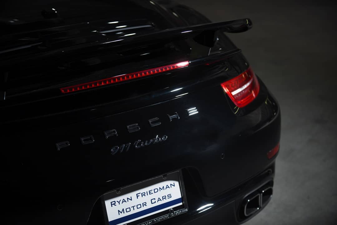 2015 Porsche 911 Turbo — photo 64