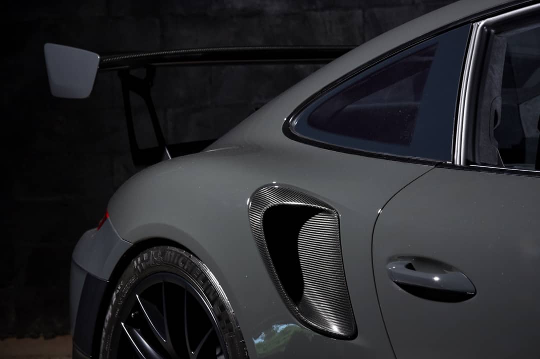 2018 Porsche 911 GT2 RS — photo 13