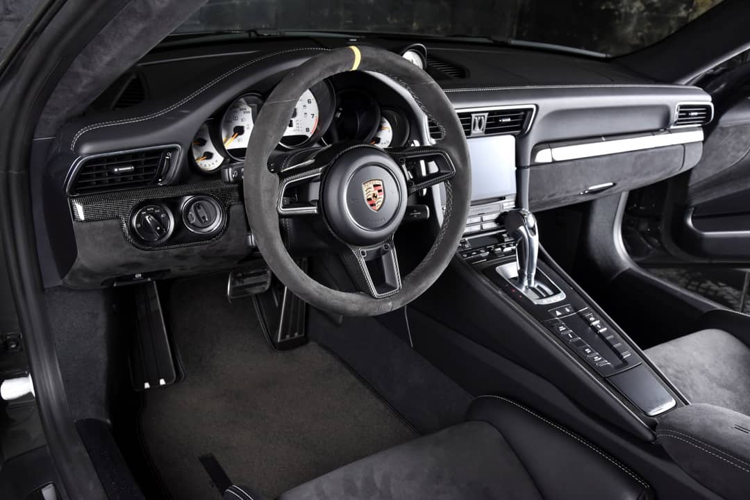 2018 Porsche 911 GT2 RS — photo 4