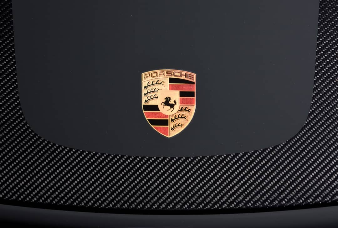 2018 Porsche 911 GT2 RS — photo 10