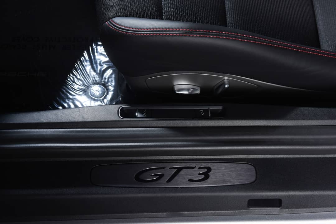 2019 Porsche 911 GT3 — photo 40