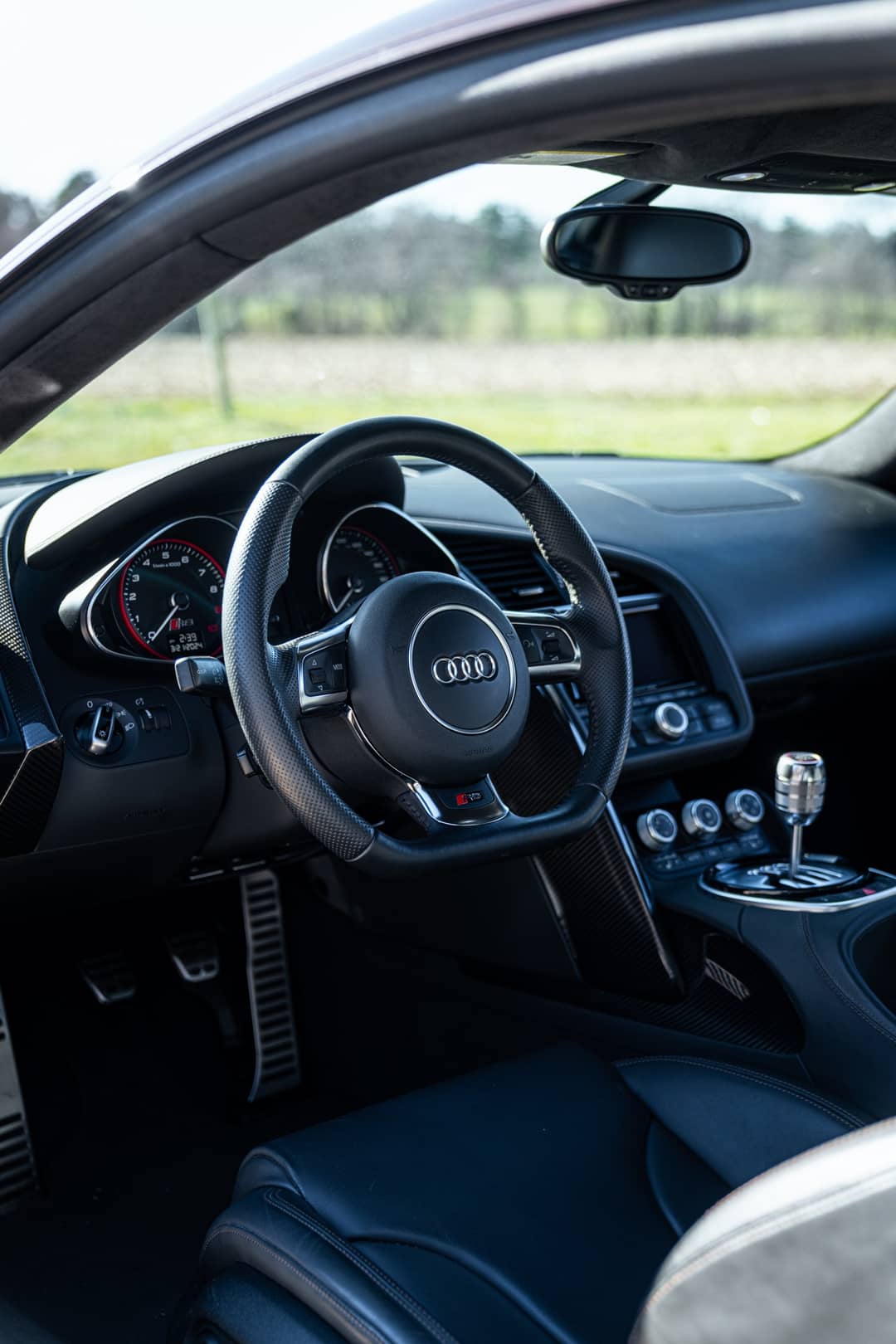 2015 Audi R8 5.2 quattro — photo 13