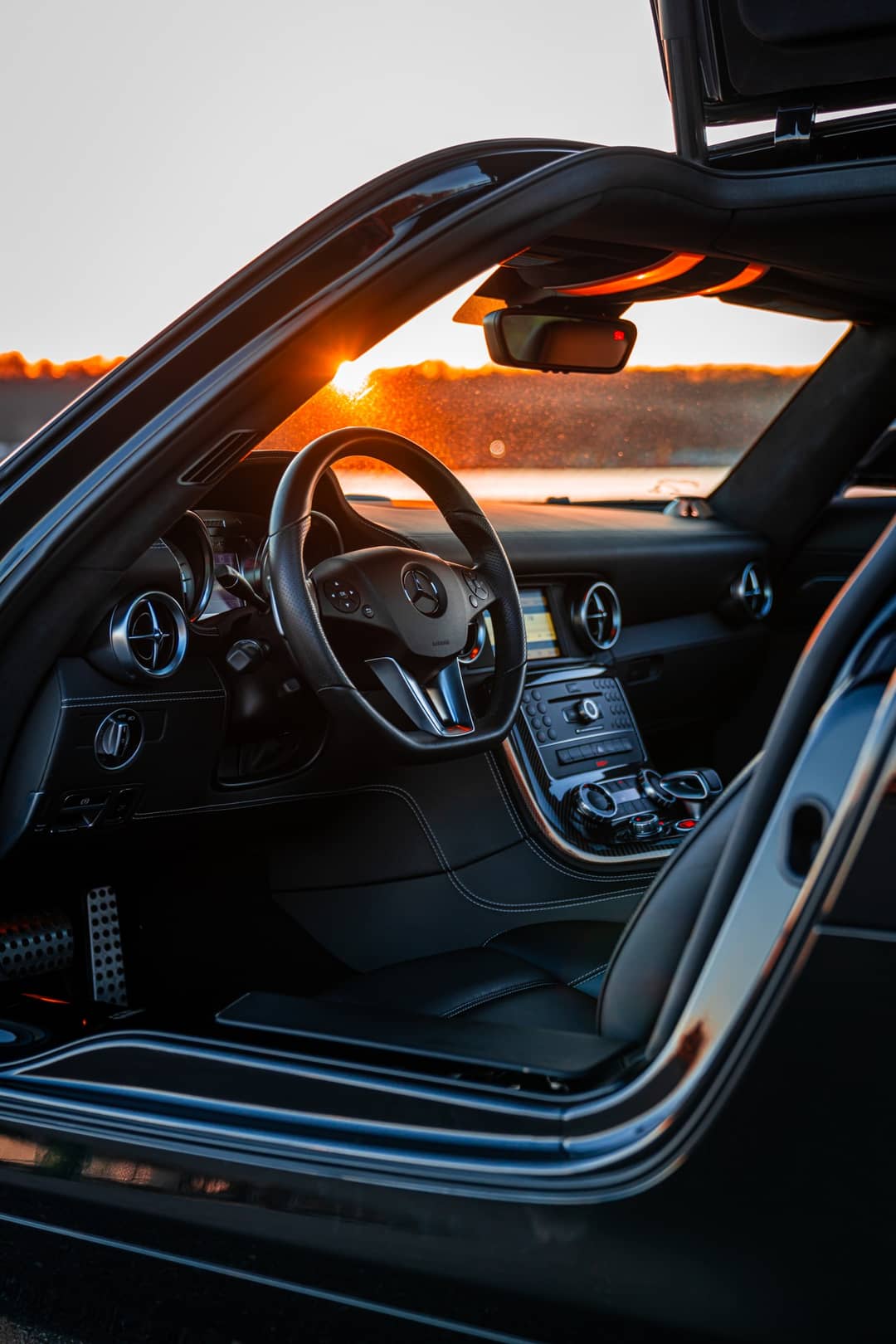 2012 Mercedes-Benz SLS AMG — photo 5