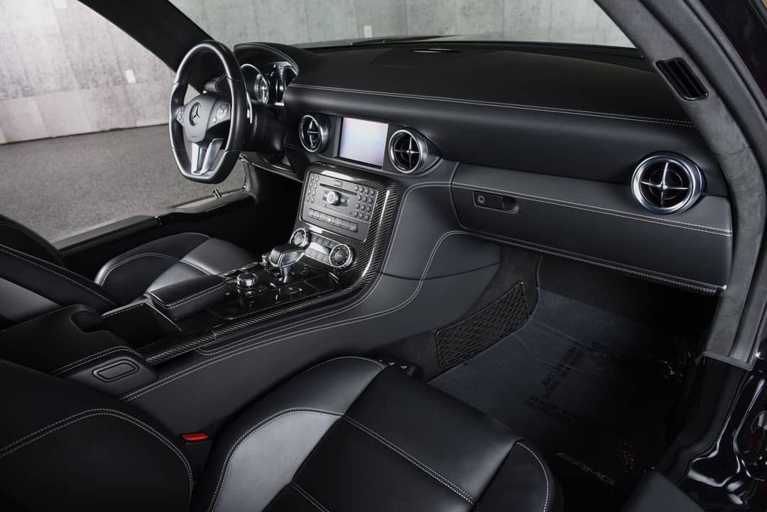 2012 Mercedes-Benz SLS AMG — photo 40