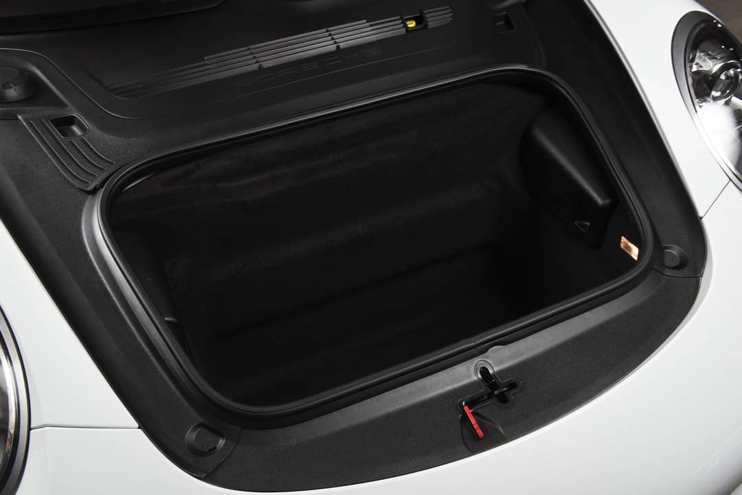 2016 Porsche 911 Carrera 4S — photo 15