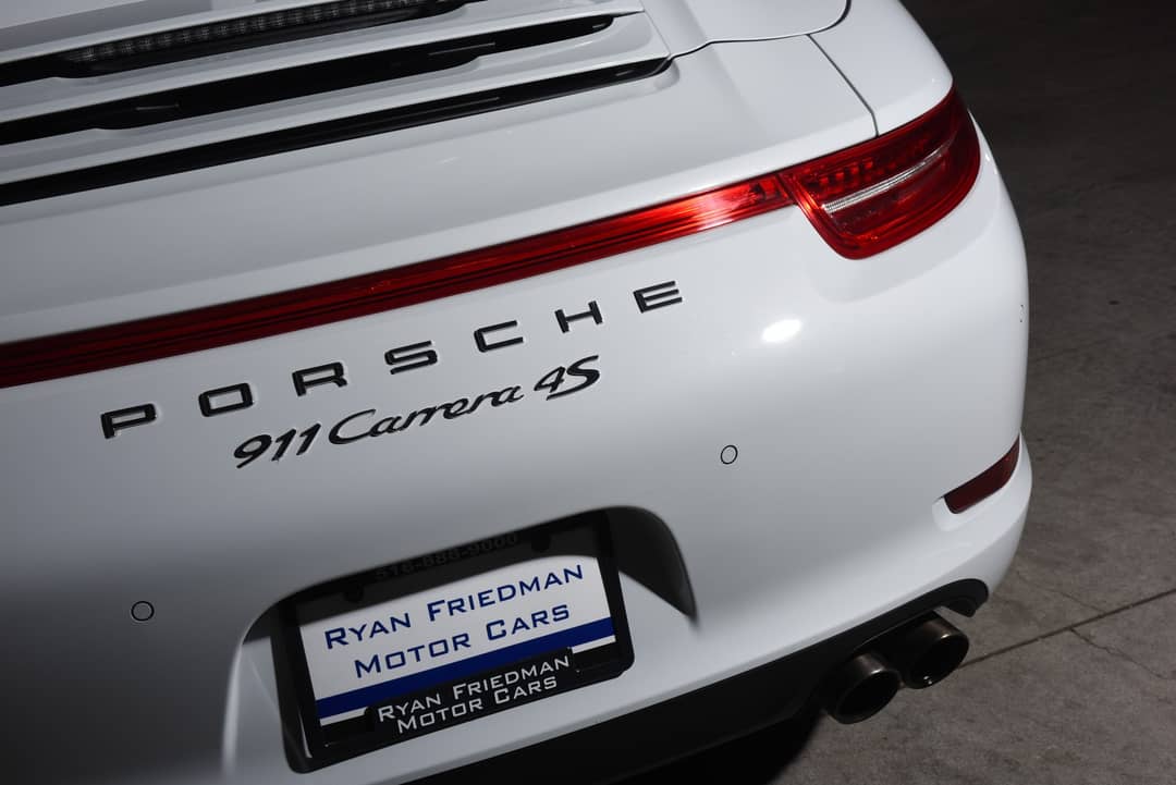 2016 Porsche 911 Carrera 4S — photo 23