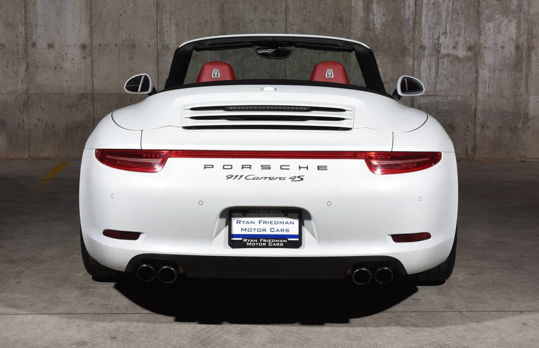 2016 Porsche 911 Carrera 4S — photo 24