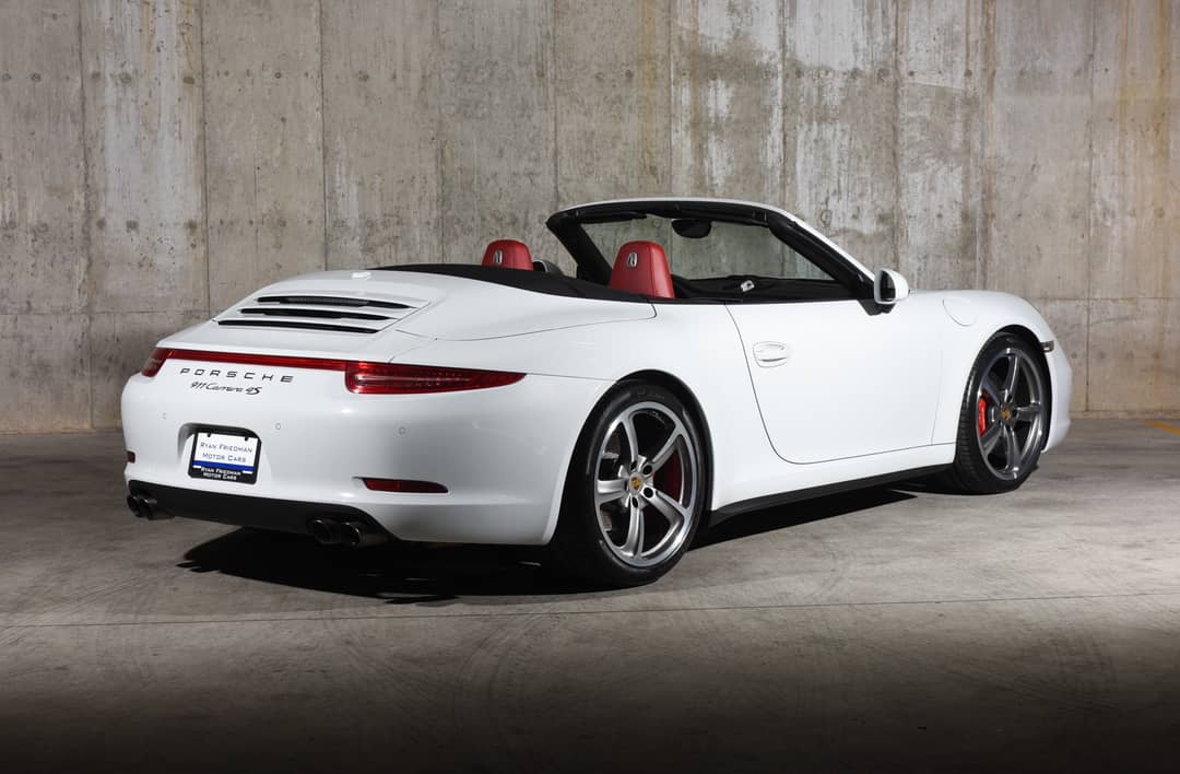 2016 Porsche 911 Carrera 4S — photo 25
