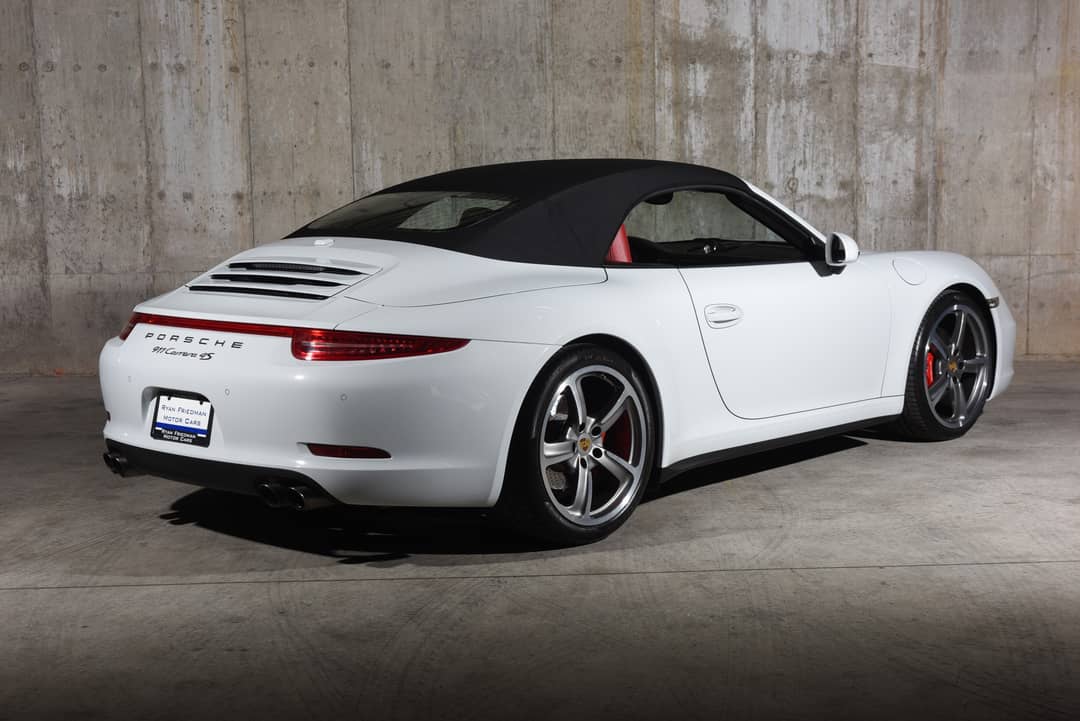 2016 Porsche 911 Carrera 4S — photo 26