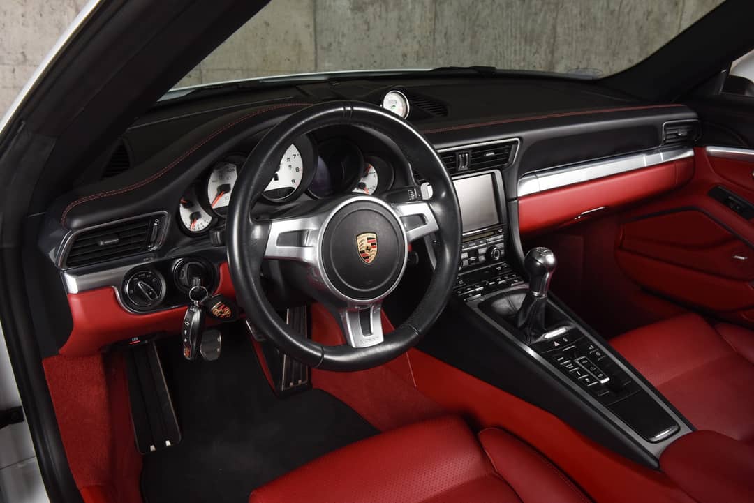 2016 Porsche 911 Carrera 4S — photo 33