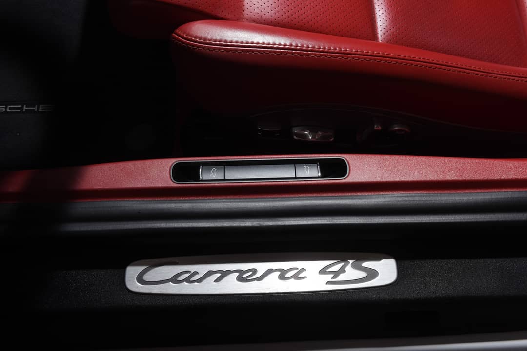 2016 Porsche 911 Carrera 4S — photo 35